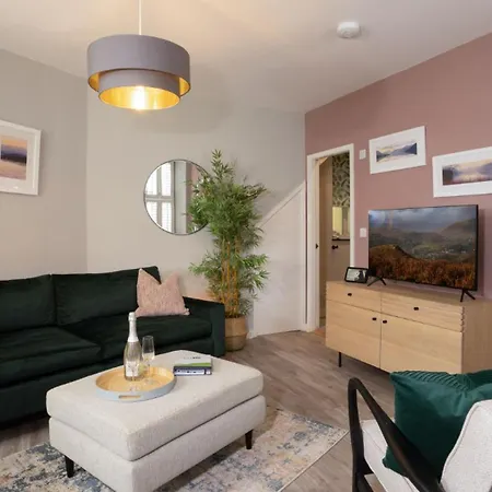 Easy Reach * Ambleside